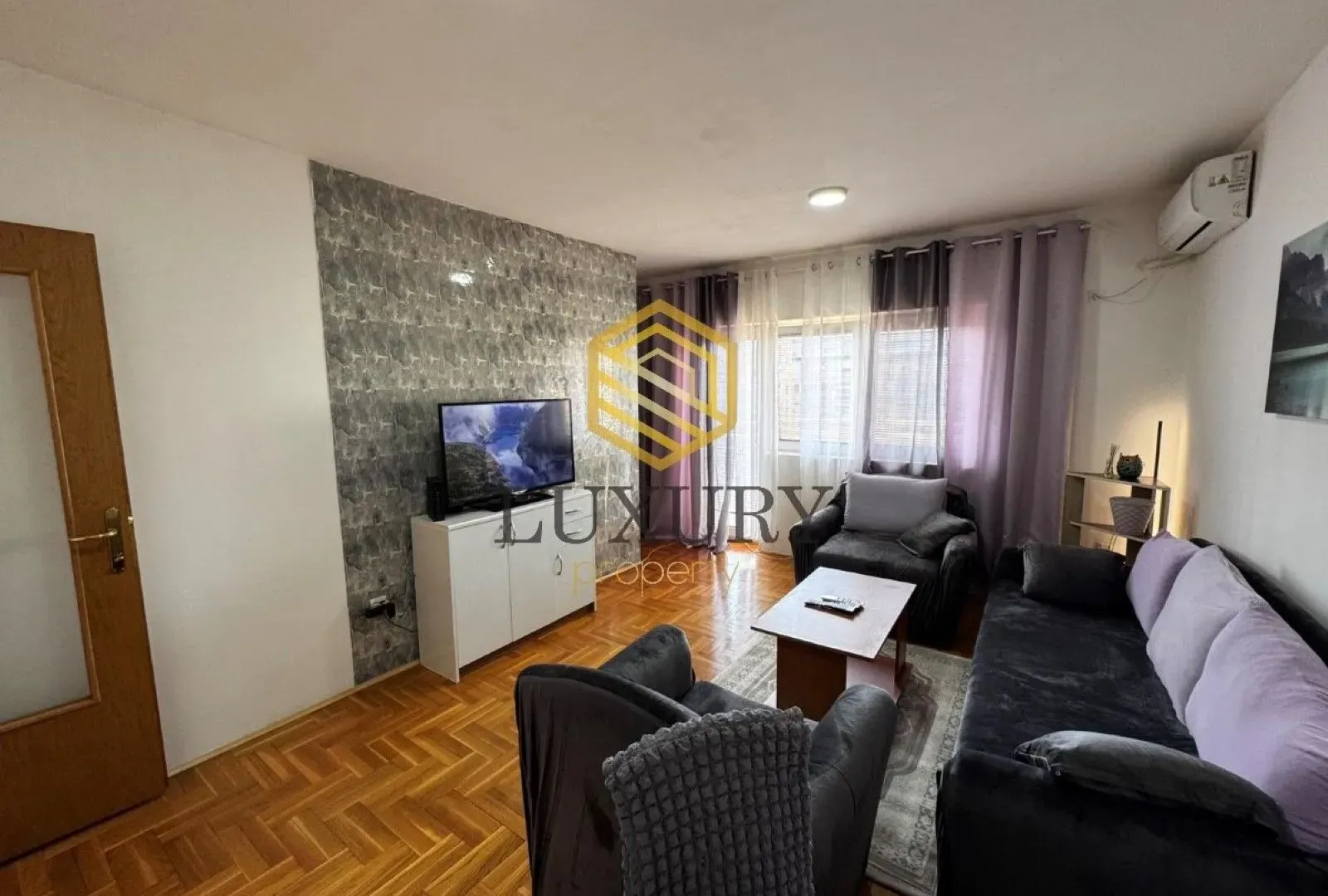 Rent, one bedroom apartment, 40m², Stari Aerodrom, Podgorica