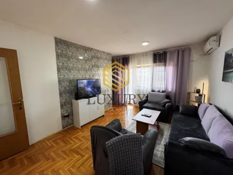 Rent, one bedroom apartment, 40m², Stari Aerodrom, Podgorica - image 1