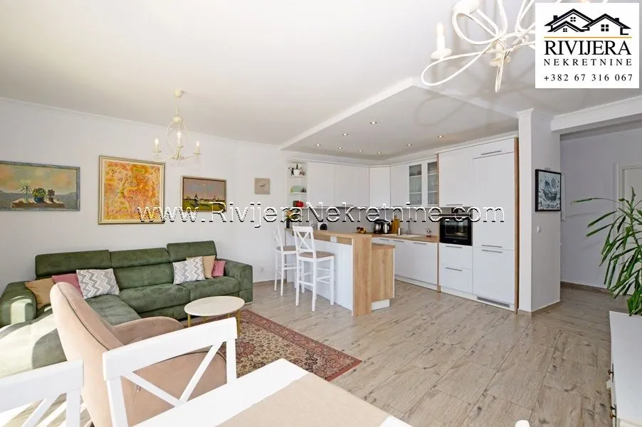 Prodaja, dvosoban stan, 70m², Baošići, Herceg Novi