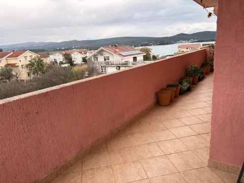 Stan-na-dan, jednosoban stan, 84m², Bonići, Tivat - image 5