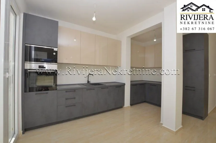 Prodaja, dvosoban stan, 74m², Đenovići, Herceg Novi