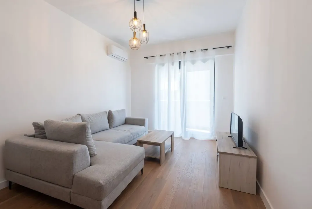 Rent, two bedroom apartment, 53m², Bečići, Budva