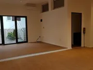 Izdavanje, poslovni prostor, 120m², Zemun Centar, Zemun Sve Podlokacije - image 1
