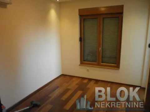 Rent, two bedroom apartment, 62m², Centar, Podgorica - image 4