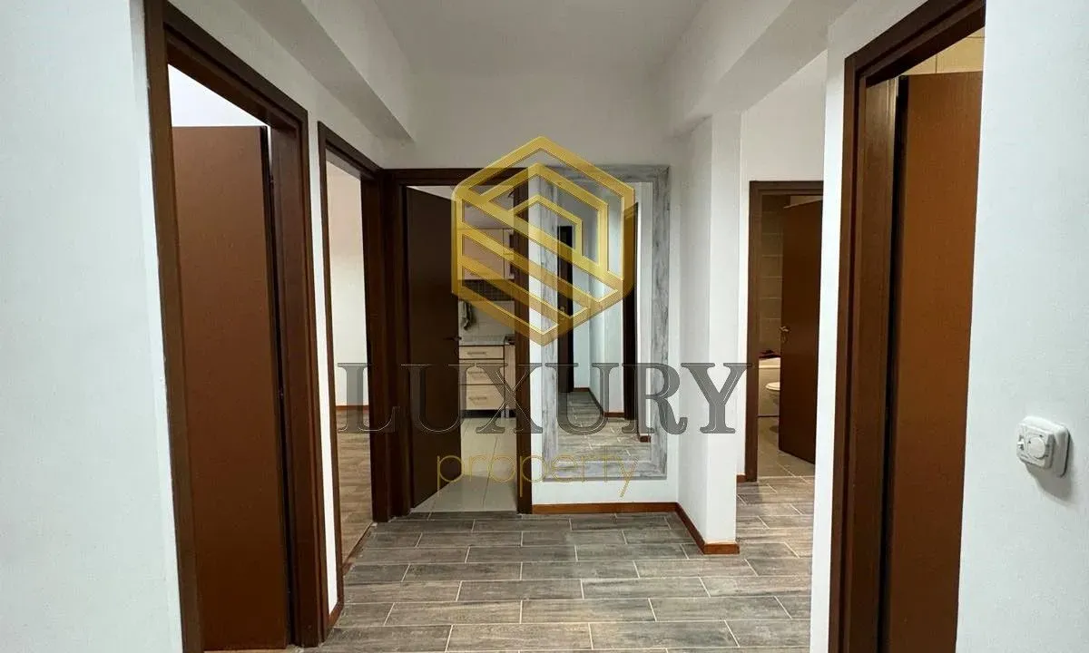 Rent, office space, 110m², City Kvart, Podgorica