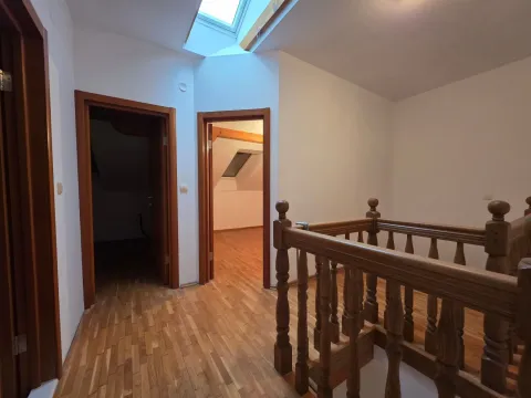 Sale, three bedroom apartment, 96m², Budva, Crna Gora - image 2