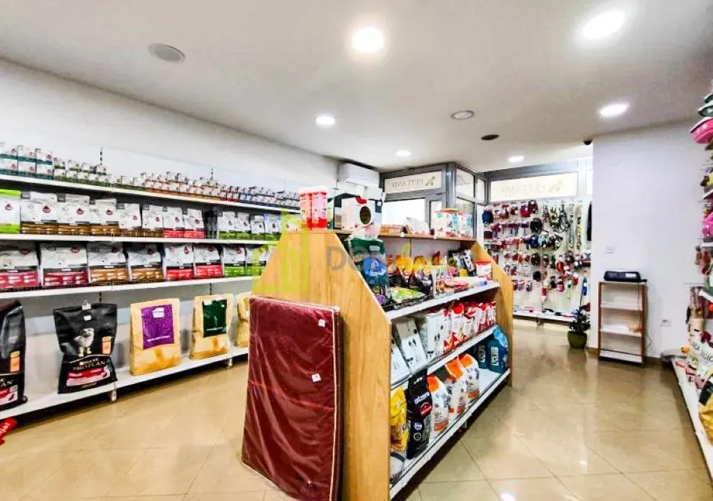 Izdavanje, poslovni prostor, 46m², Preko Morače, Podgorica