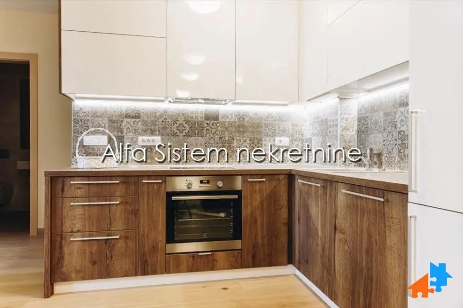Izdavanje, trosoban stan, 68m², Crveni Krst, Beograd