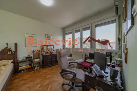 Sale, two bedroom apartment, 68m², Zemun Centar, Zemun Sve Podlokacije - image 16