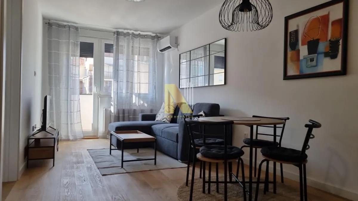 Izdavanje, dvosoban stan, 51m², Grbavica, Novi Sad Sve Podlokacije