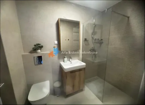 Izdavanje, trosoban stan, 76m², Skojevsko Naselje, Beograd - image 7