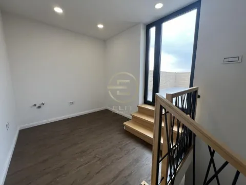 Prodaja, kuća, 181m², Sremska Kamenica, Petrovaradin - image 23