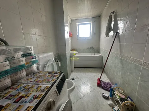 Sale, two bedroom apartment, 81m², Zabjelo, Podgorica - image 11