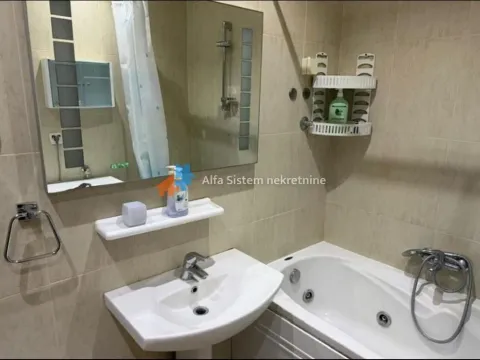 Izdavanje, stan, 170m², Savski Venac, Beograd - image 18