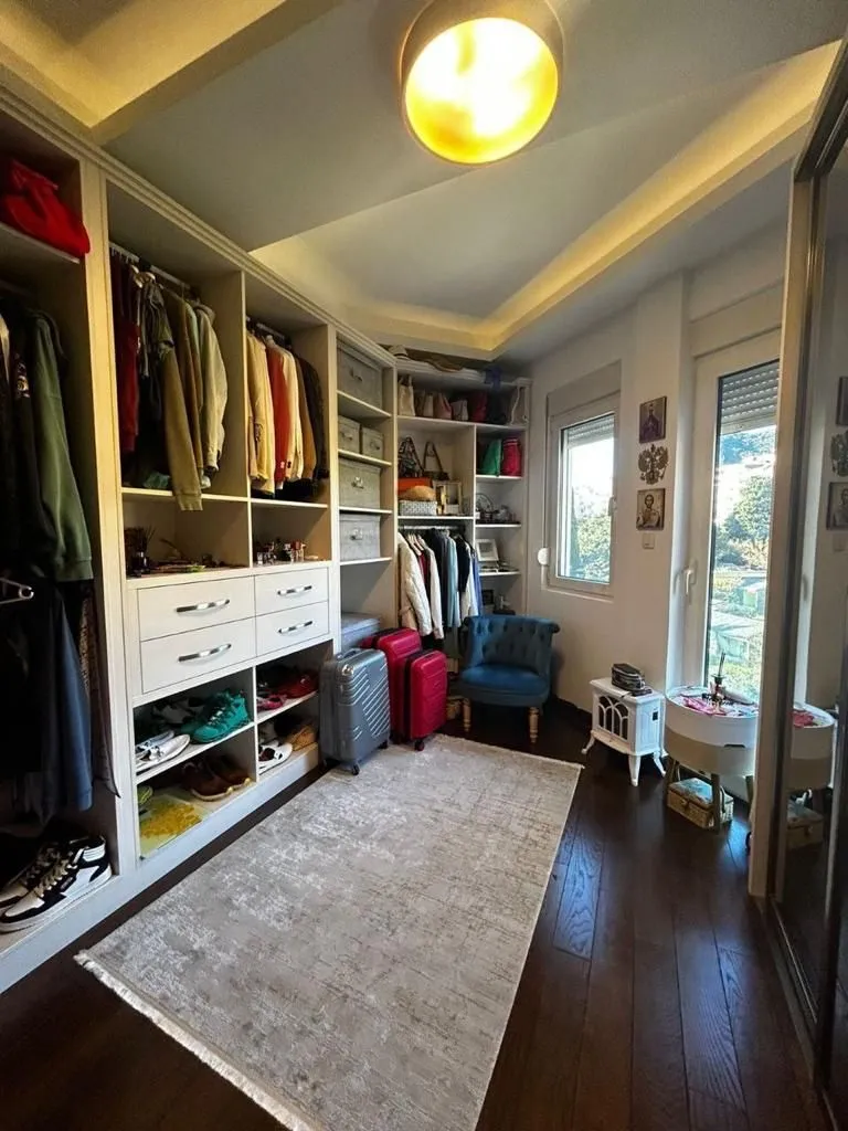 Prodaja, dvosoban stan, 88m², Bečići, Budva