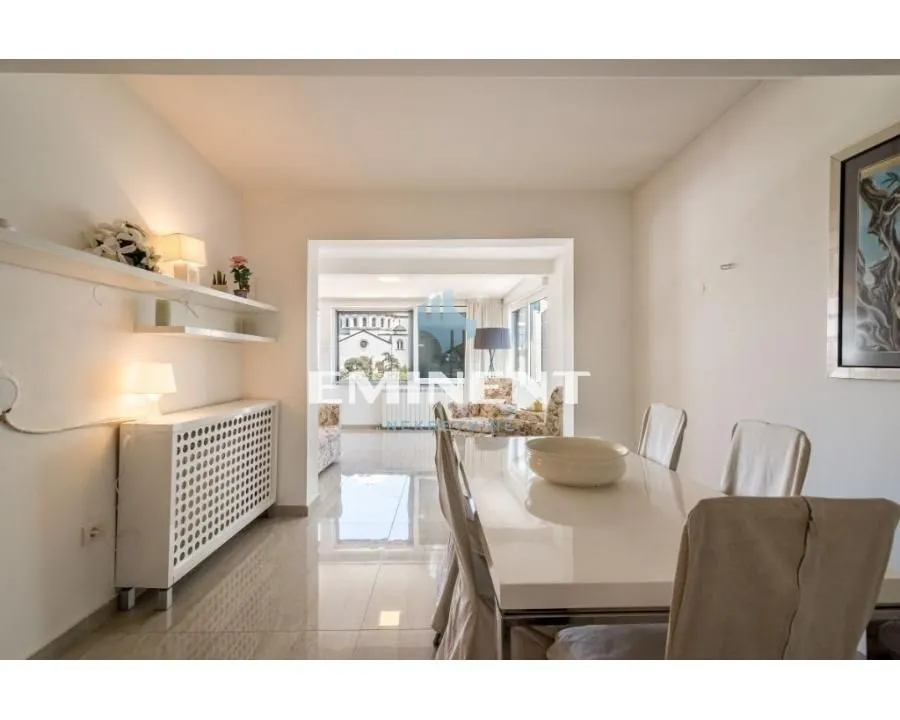 Sale, three bedroom apartment, 75m², Vračar Hram, Vračar Sve Podlokacije