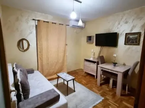 Prodaja, garsonjera, 27m², Zabjelo, Podgorica - image 1