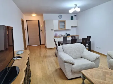 Prodaja, dvosoban stan, 90m², Budva, Crna Gora - image 1