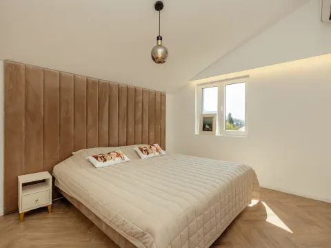 Rent, three bedroom apartment, 125m², Donja Lastva, Tivat - image 14