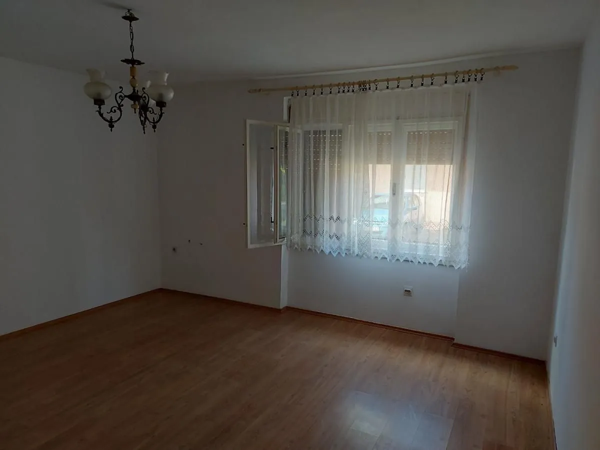 Prodaja, kuća, 136m², Kikinda, Srbija