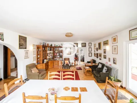 Sale, four bedroom apartment, 336m², Zeleno Brdo, Zvezdara Sve Podlokacije - image 2