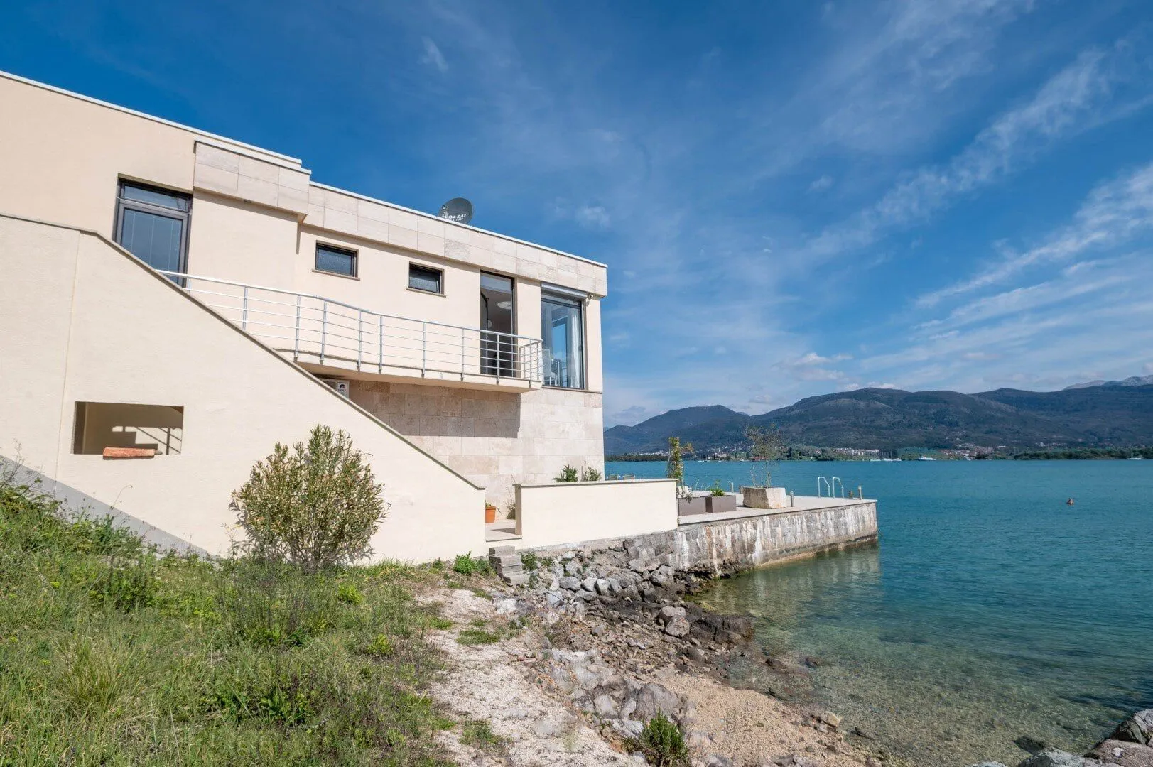 Sale, house, 172m², Kotor, Crna Gora
