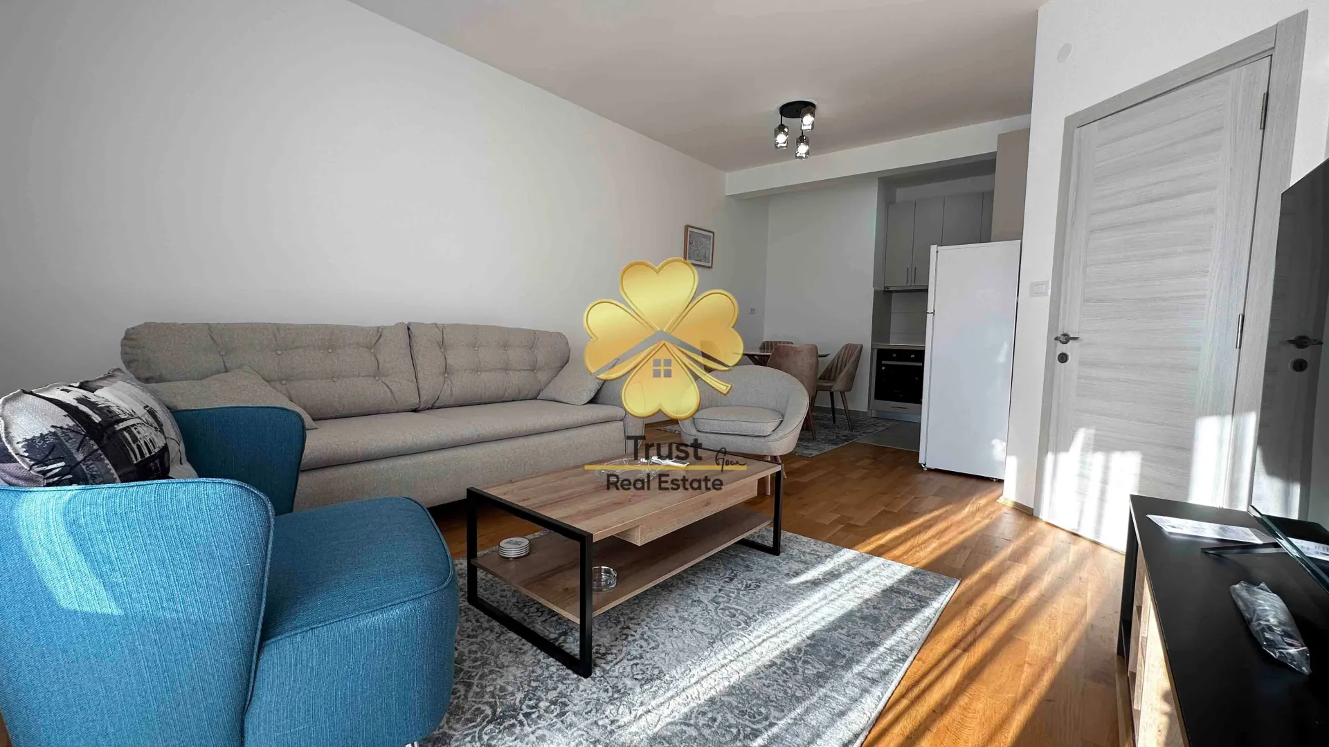 Izdavanje, dvosoban stan, 70m², Zabjelo, Podgorica