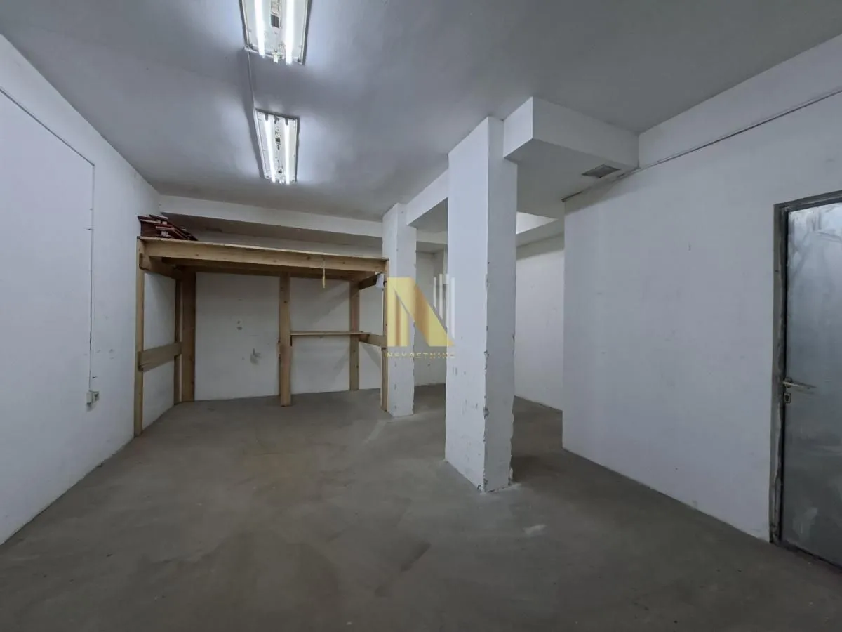 Rent, parking/garage, 28m², Grbavica, Novi Sad Sve Podlokacije