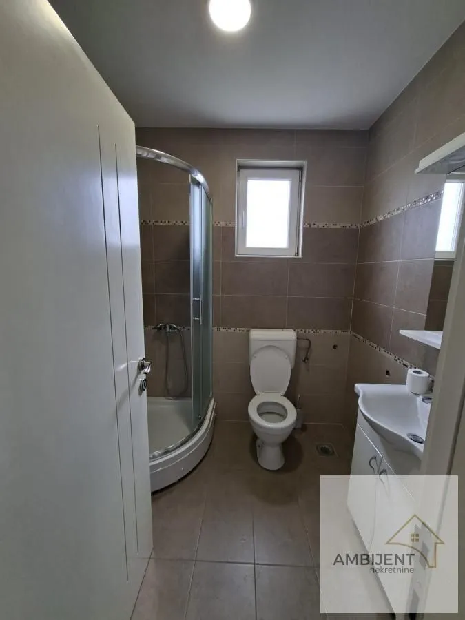 Izdavanje, dvosoban stan, 45m², Altina, Beograd