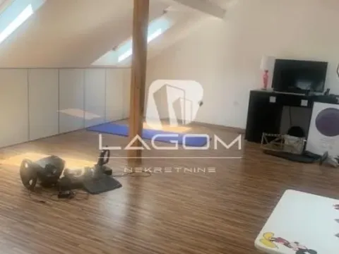 Sale, house, 343m², Čukarica, Beograd - image 12