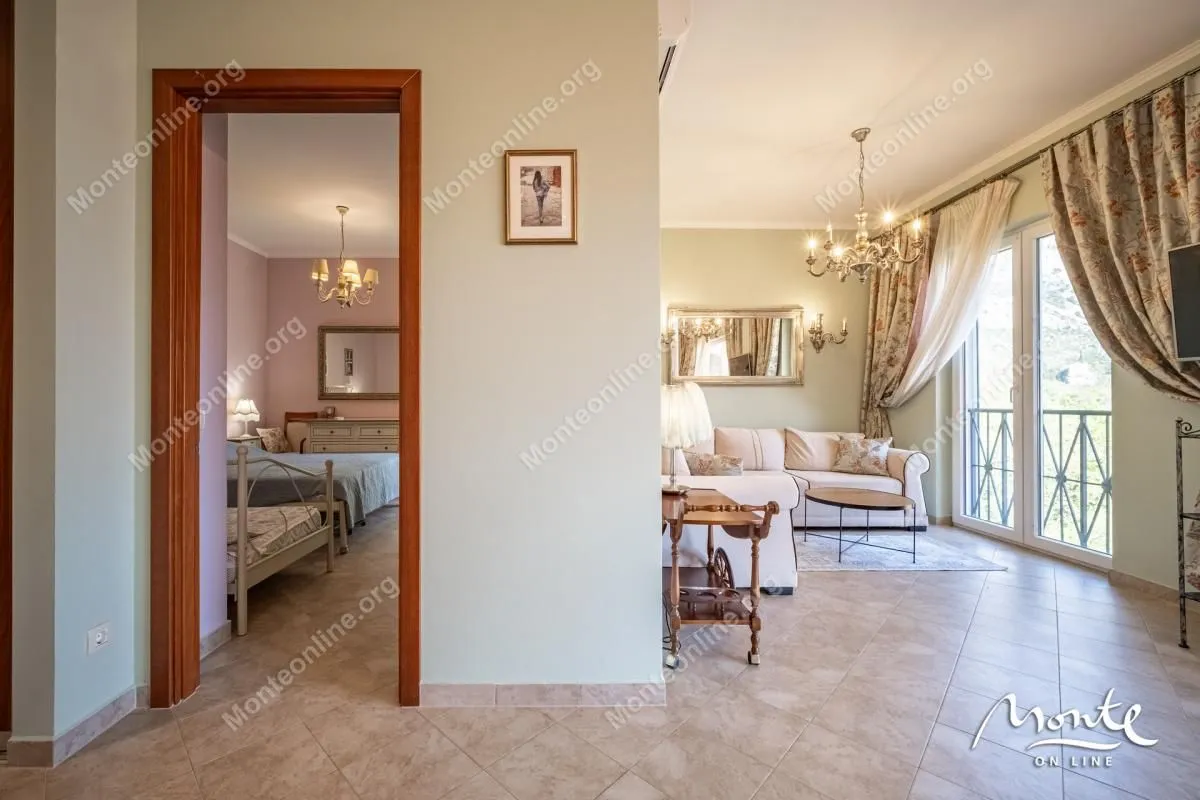 Prodaja, jednosoban stan, 63m², Orahovac, Kotor