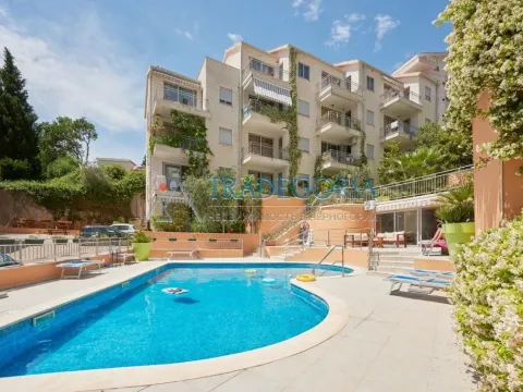 Prodaja, dvosoban stan, 68m², Petrovac, Budva