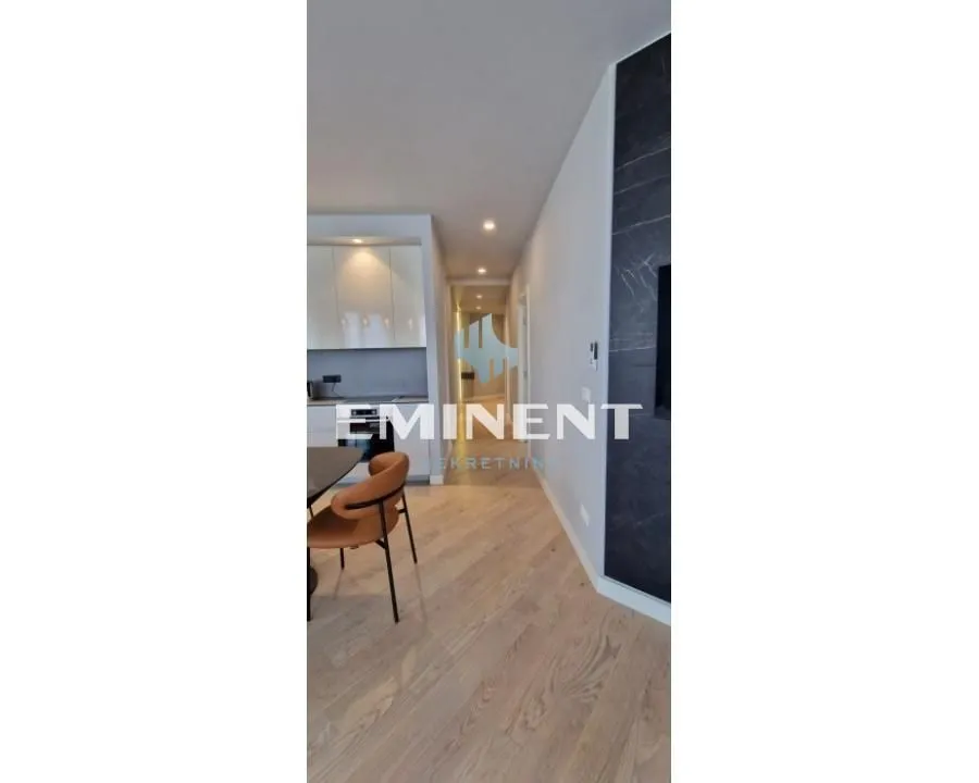 Prodaja, trosoban stan, 90m², Savski Venac, Beograd