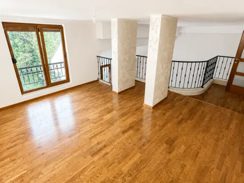 Rent, house, 100m², Gorica C, Podgorica - image 9