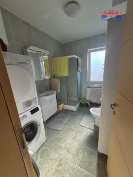 Izdavanje, kuća, 253m², Sremska Kamenica, Petrovaradin - image 15