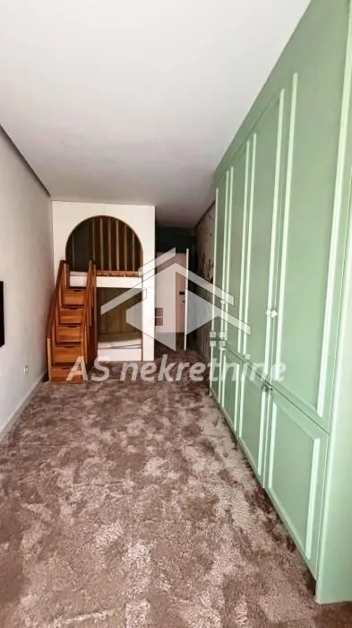 Rent, four bedroom apartment, 275m², Vračar Hram, Vračar Sve Podlokacije