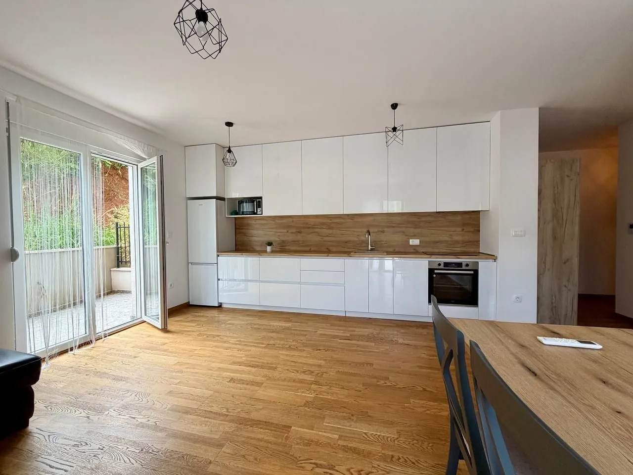 Prodaja, dvosoban stan, 47m², Centar, Budva