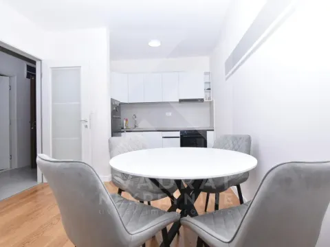 Izdavanje, jednosoban stan, 49m², Central Point, Podgorica - image 3