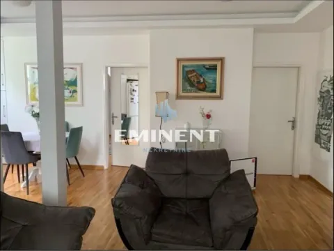 Izdavanje, trosoban stan, 80m², Vračar Hram, Vračar Sve Podlokacije - image 3
