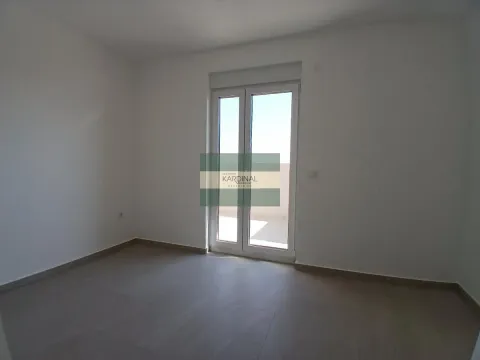 Prodaja, trosoban stan, 76m², Sarina Medja, Jagodina - image 19