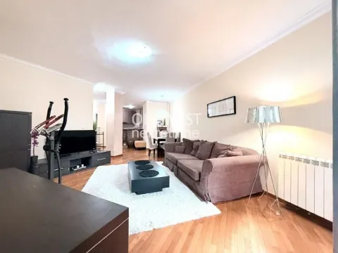 Rent, three bedroom apartment, 59m², Profesorska Kolonija, Palilula Sve Podlokacije - image 4