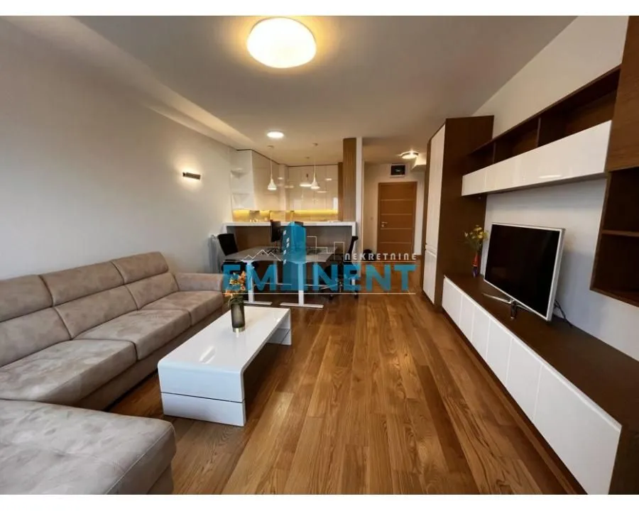 Izdavanje, dvosoban stan, 62m², Novi Beograd Blok 65, Novi Beograd Sve Podlokacije