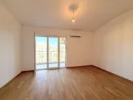 Prodaja, dvosoban stan, 72m², Stari Aerodrom, Podgorica - image 1