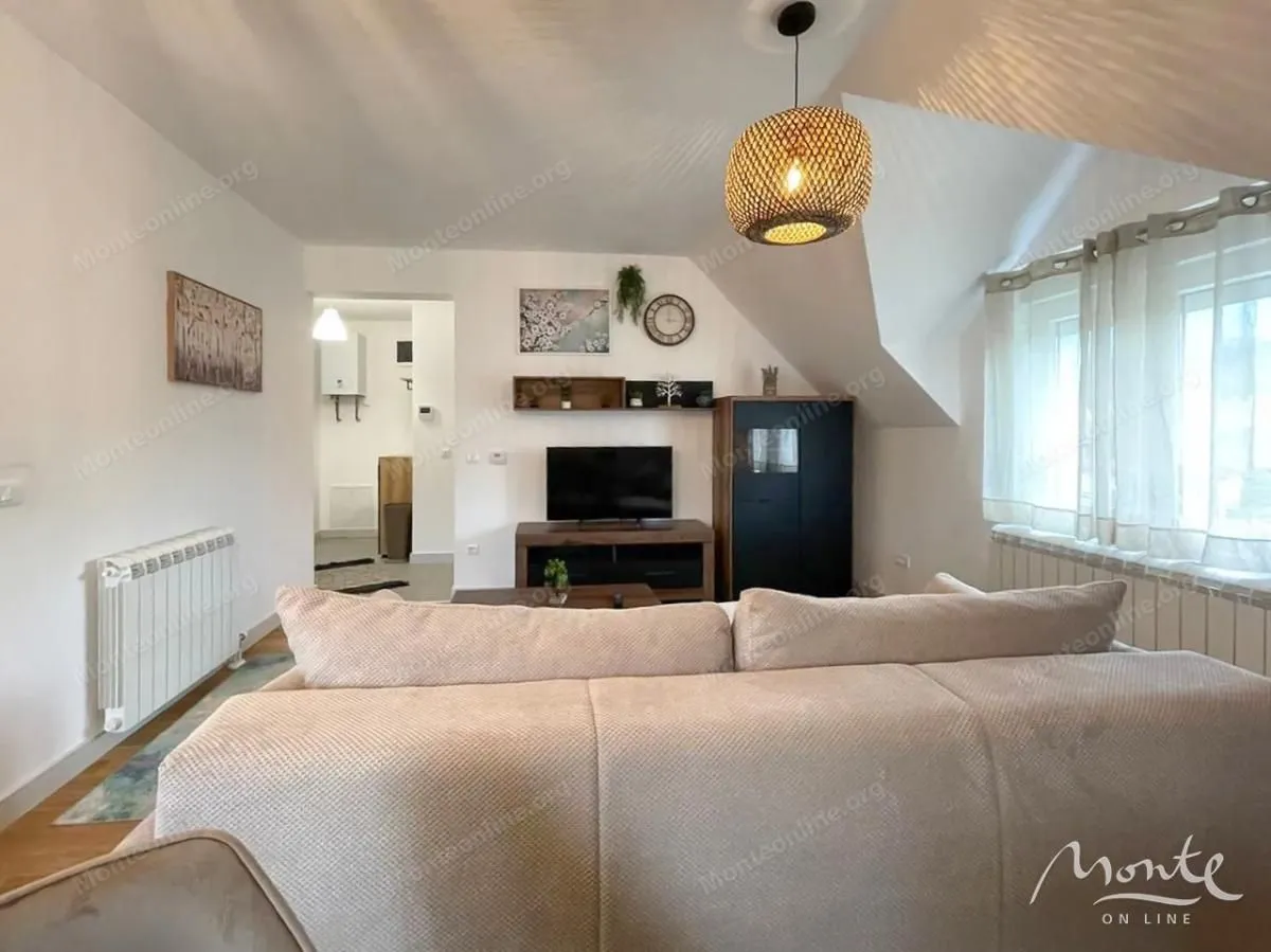 Prodaja, jednosoban stan, 44m², Kolašin, Crna Gora