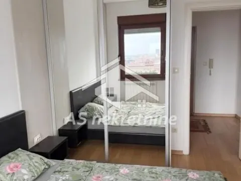 Izdavanje, trosoban stan, 73m², Vračar Sve Podlokacije, Beograd - image 13