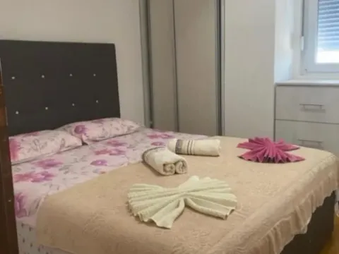 Izdavanje, jednosoban stan, 40m², Ilino, Bar - image 7