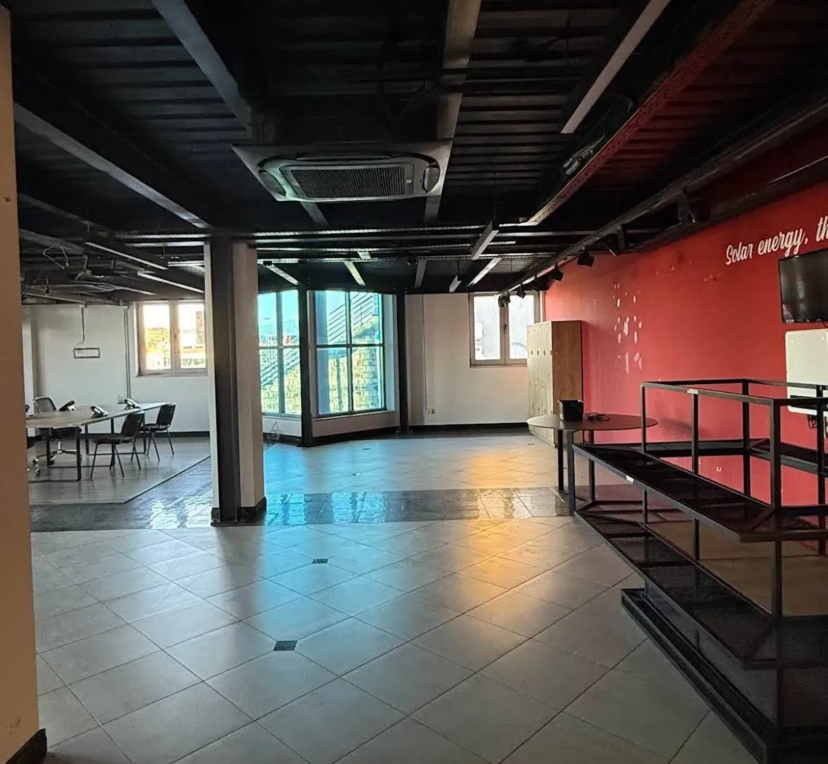 Izdavanje, poslovni prostor, 740m², Zeta, Podgorica