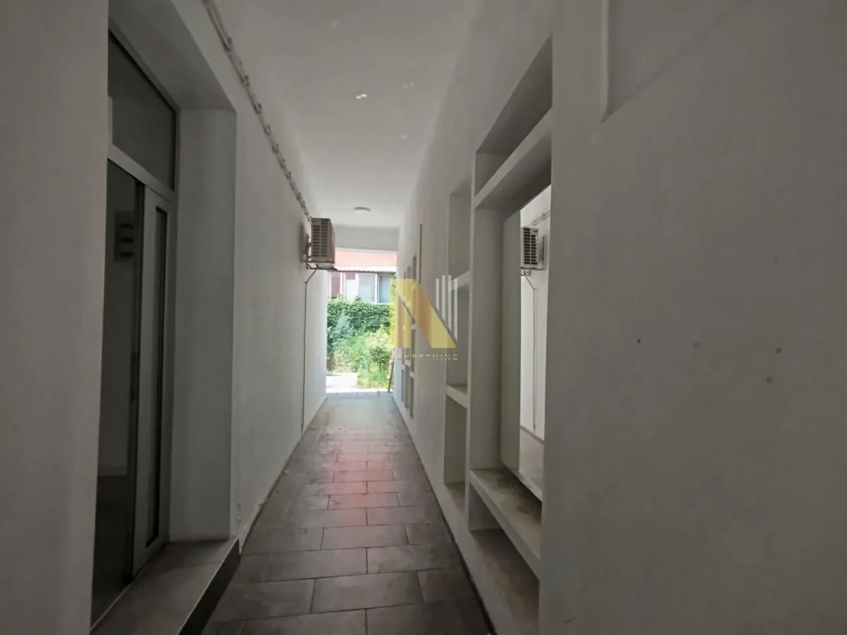 Rent, office space, 160m², Centar, Novi Sad
