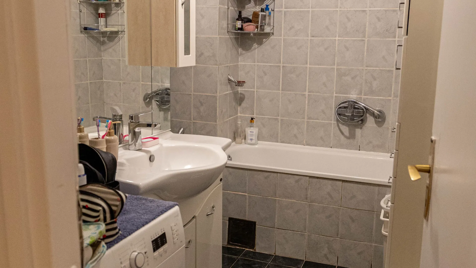 Prodaja, trosoban stan, 120m², Blok 7, Podgorica