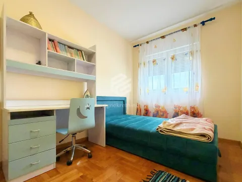 Rent, two bedroom apartment, 68m², Pobrežje, Podgorica - image 11